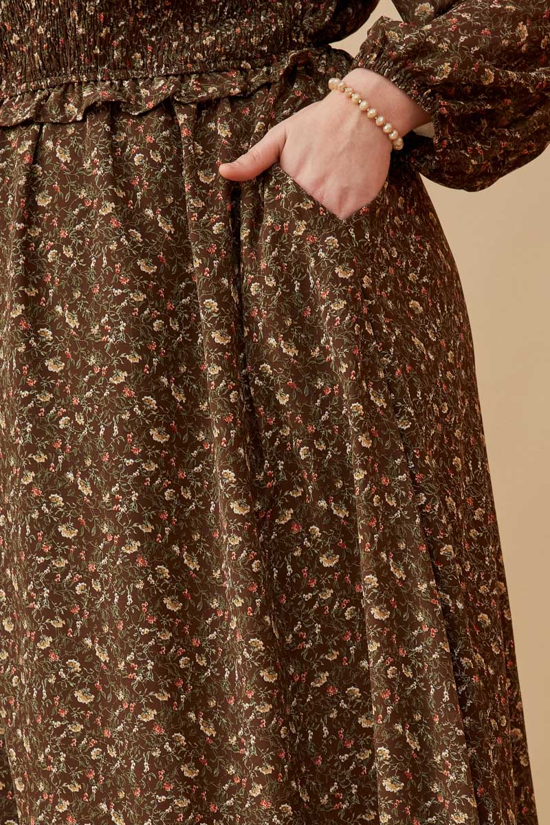 HK1326 Brown Womens Ditsy Print Smocked Bust Long Sleeve Dress Pose