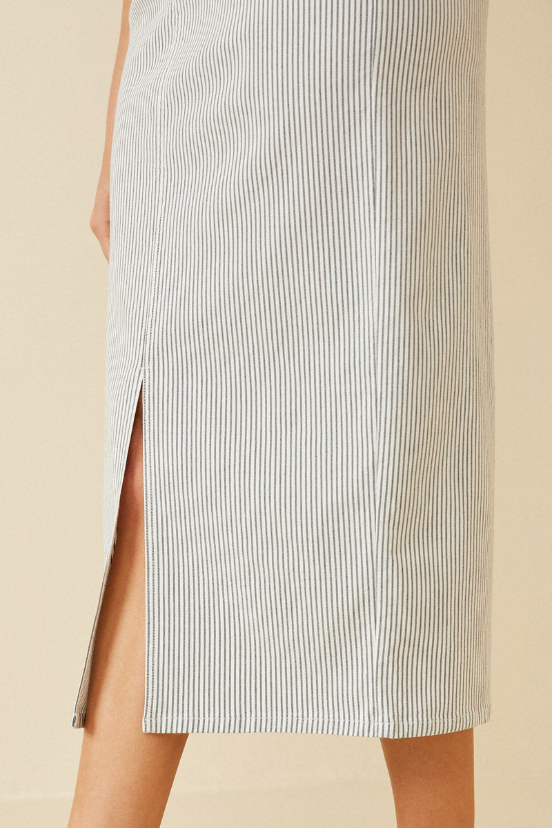 HK1749W White Plus Stretch Pinstripe Front Slit Skirt Front