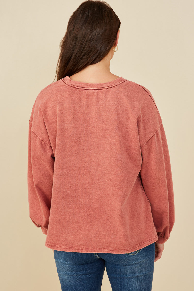 HY7776 Black Womens Tonal Star Patch Washed Sweatshirt Gif