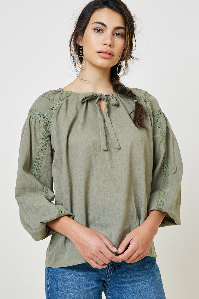 Lace Puff Sleeve Tunic Top