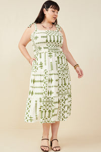 HB0212W Green Mix Plus Shoulder Tie Smocked Geometric Print Dress Detail
