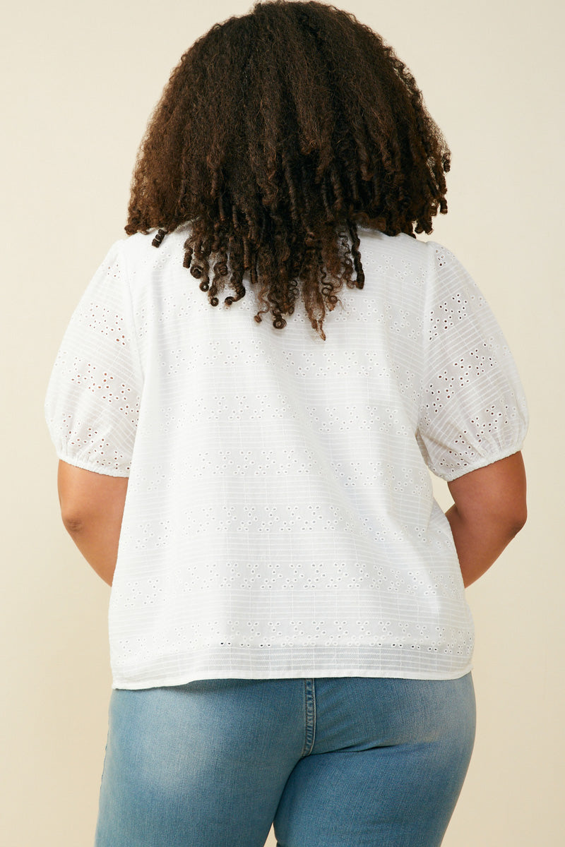 HB0314W Off White Plus Pleated V Neck Floral Eyelet Blouse Full Body