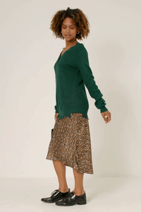 HK1110W Hunter Green Plus Distressed Button Down Sweater Front