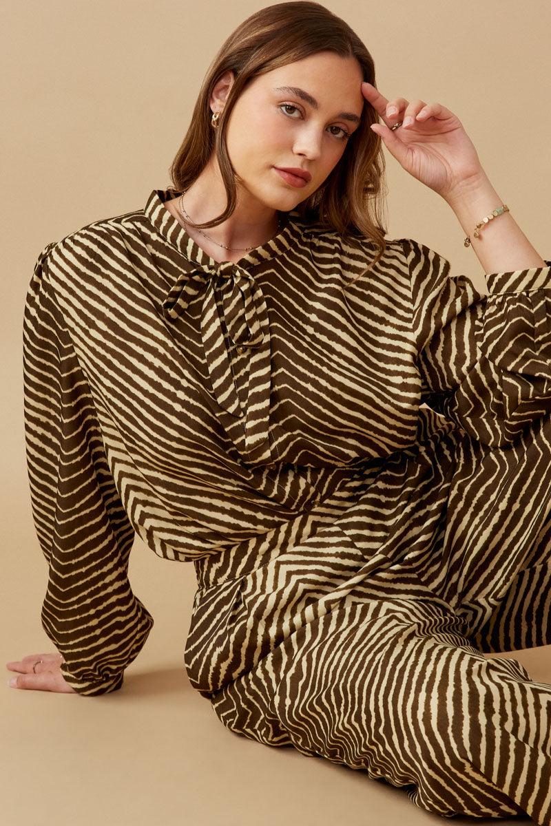 HK1332W Mocha Plus Animal Print Pleated Detail Wide Leg Pants Front