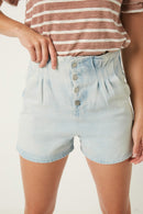 Hy1130W Light Denim Plus High Waist Pleated Denim Shorts Full Body