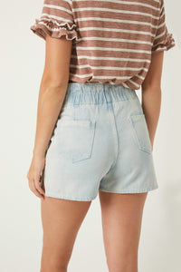 Hy1130W Light Denim Plus High Waist Pleated Denim Shorts Detail