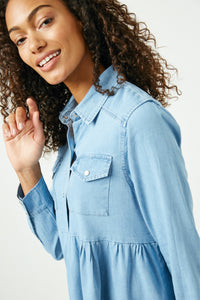 HY2570W Light Denim Plus Button Down Peplum Western Tencel Shirt Full Body