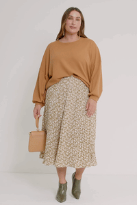 HY5493W Mauve Plus Elastic Waist Pleated Ditsy Floral Midi Skirt Full Body