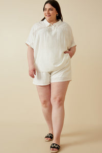 HY7189W Off White Plus Short Sleeve Collared Dolman Top Front