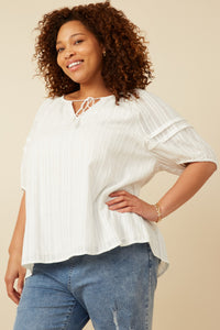 HY7252 Off White Womens Tasseled Pleated Sleeve Crochet Textured Top Gif