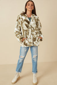 HY7690 Green Womens Camo Print Plush Hooded Jacket Gif