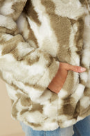 HY7690 Green Womens Camo Print Plush Hooded Jacket Full Body