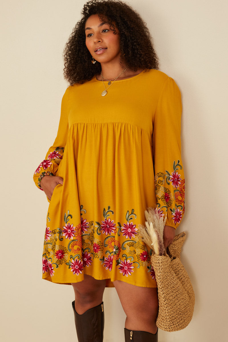 Embroidered Detail Long Sleeve Scoop Neck Dress