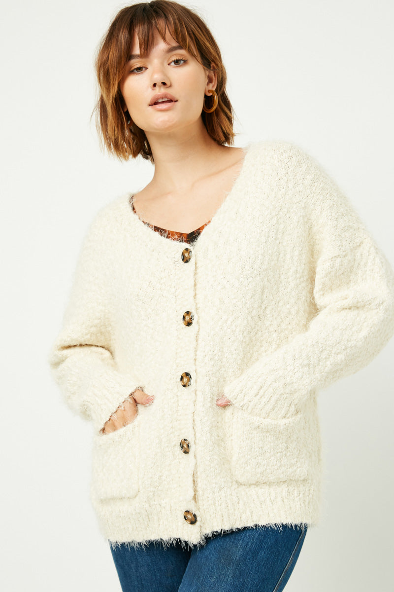 HJ3163W Cream Plus Fuzzy  Popcorn Sweater Knit Cardigan Pose